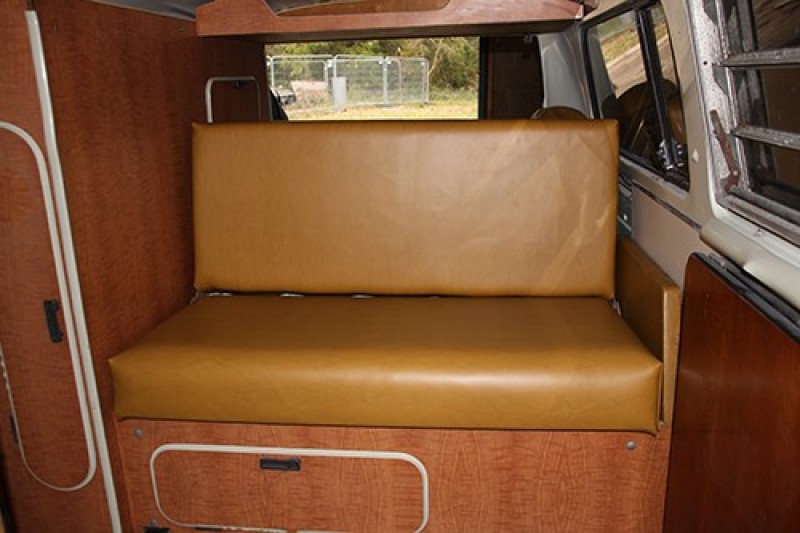 Kit Housses d'intérieurs l'ensemble de 7 pièces vinyle jaune moutarde Westfalia 8/1967-7/1970 Dm9493 Sur www.vw-discount.net