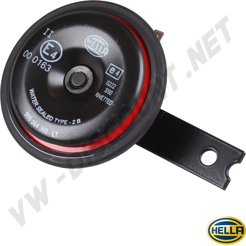 Klaxon 12V universel de 350Hz, en couleur noire, équipé d'un couvercle pour une durabilité accrue. Homologué E-type. Puissance nominale de 42W. Références: 6N0951101H / 6N0 951 101 H.