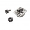 Pompe à huile standard 111115107AK-M, modèle Schadek, en aluminium. Compatible avec T1 de 08/69 à 07/71. Références: 111115107AKM, 111.115.107.AK.M.